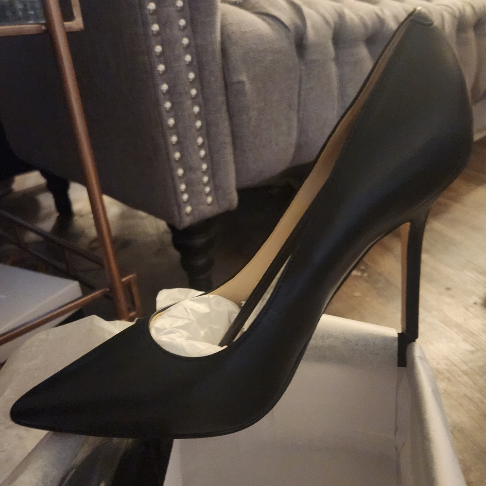 NIB NINE WEST "BLISS" PUMPS